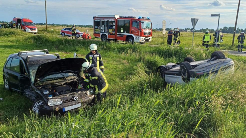 Schwerer Unfall Auf Kreuzung Rheiderland Zeitung