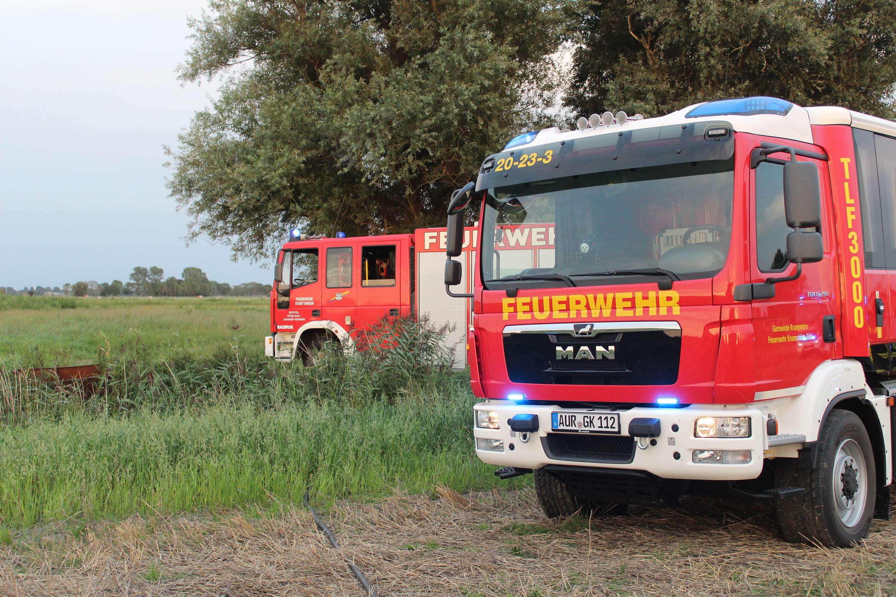 M Hdrescher Ger T Bei Ernte In Brand Rheiderland Zeitung