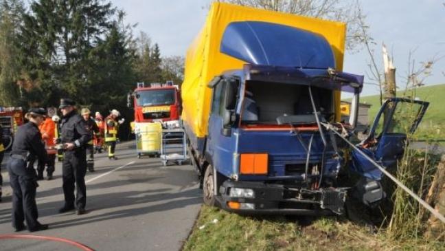 Gefährliche Ladung: Lkw-Unfall bei Bingum