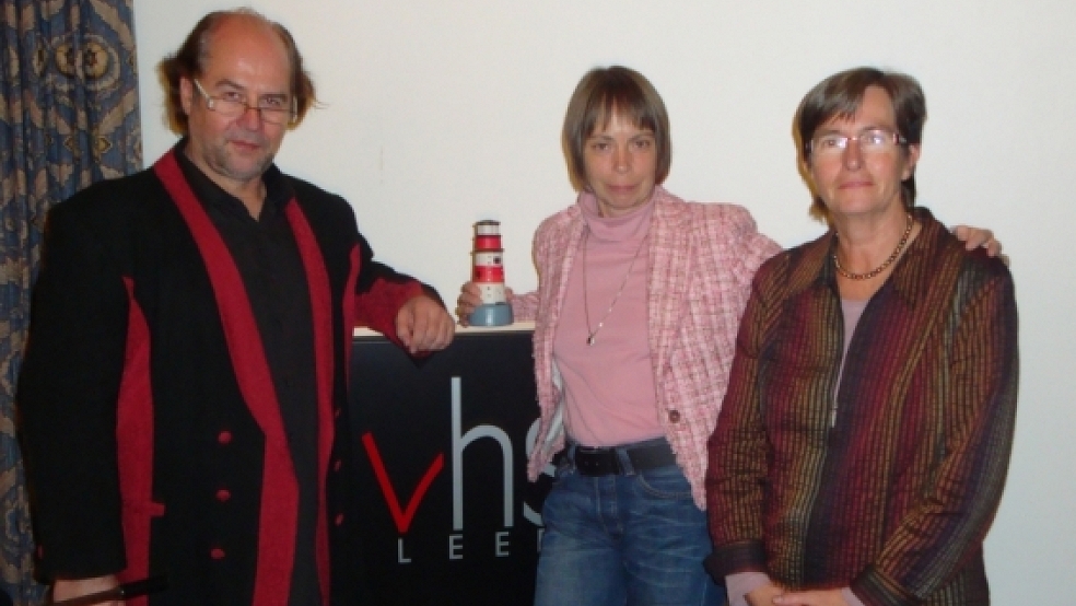 Die Täter des Abends: Von links Bernd Flessner, Maeve Carels und Ulrike Barow. © Foto: Fischer