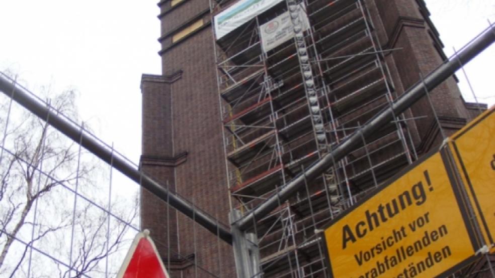 Der Wasserturm an der Marienstraße in Leer hat eine wichtige Funktion für die Strom- und Wasserversorgung in der Kreisstadt. © Foto: Szyska