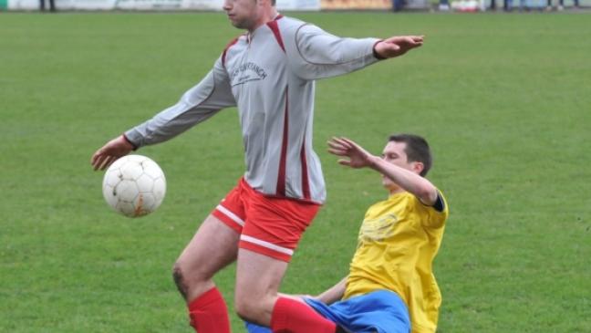 Bunde dreht Partie: Derbysieg in Weener