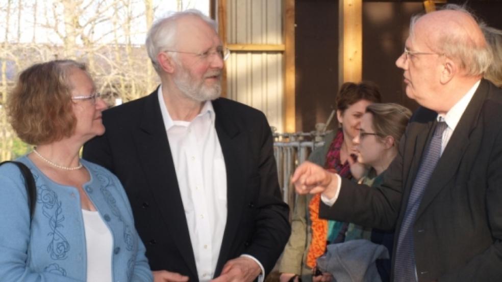 Im Gespräch: Gesine Meißner, Arnold Venema und Jan Mulder (rechts). © Foto: privat