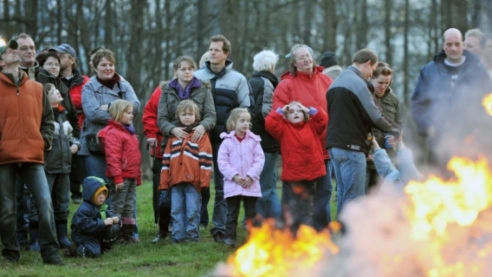 Ende einer Tradition: Hinter dem Edeka-Markt im Gewerbegebiet an der Neuen Feldstraße in Weener wird in diesem Jahr kein Osterfeuer mehr abgebrannt. © Archivfoto: Bruins