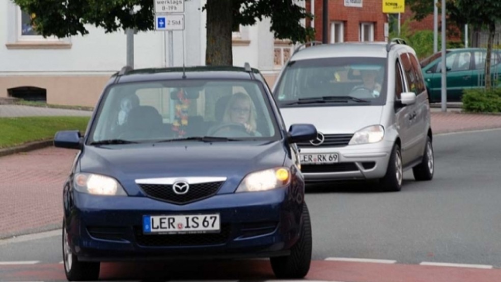 Nicht mehr links abbiegen, so die Vorstellung der SPD-Fraktion im Rat, sollen Autofahrer künftig an der Neuen Straße in die Risiusstraße können. © Foto: Hoegen