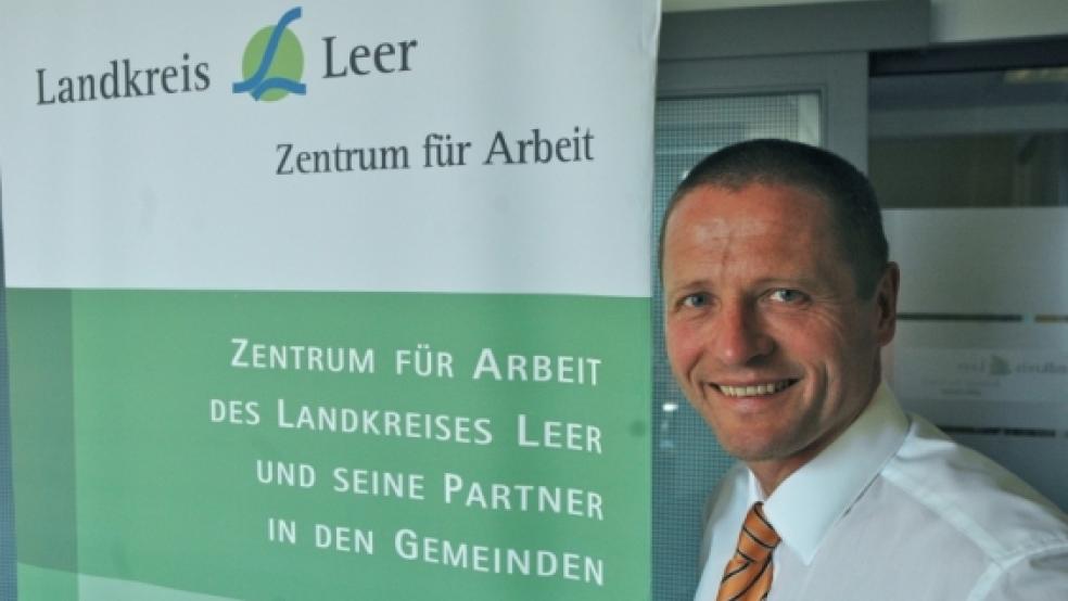 Ist »stolz« auf die Vermittlungsquoten des Zentrums für Arbeit in Leer: Leiter Andreas Epple. © Szyska