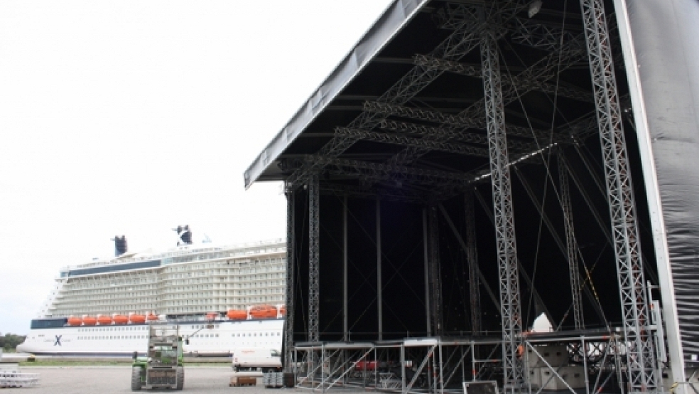 Auf 200 Quadratmetern Bühnenfläche können sich die Stars des NDR Festivals »austoben«.  © Foto: Heeren