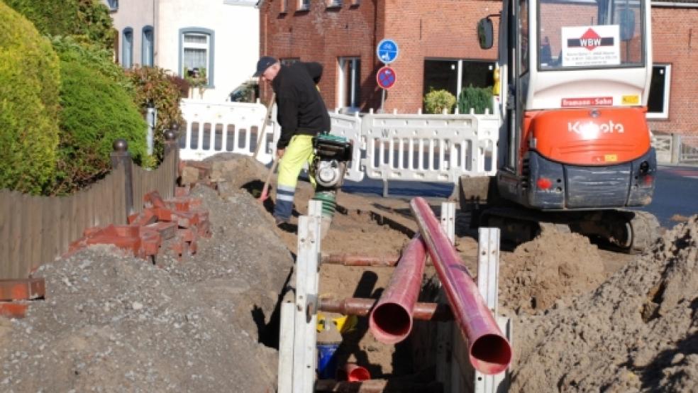 An der Ecke Kreuzstrasse/Graf-Ulrich-Strasse werden derzeit neue Versorgungsleitungen verlegt. © Hoegen