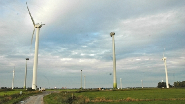 Umweltminister weiht Windpark in Holtgaste ein
