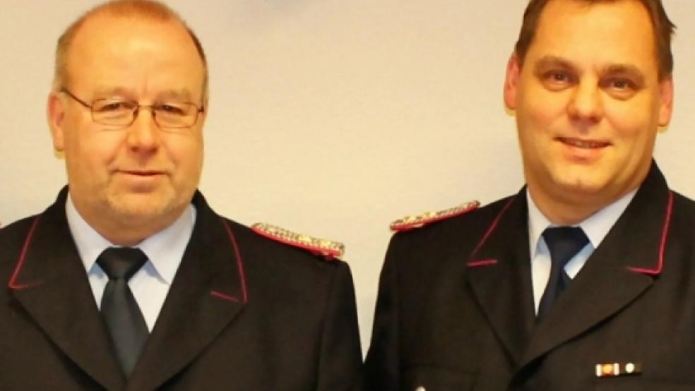 Doppelspitze der Weeneraner Wehren: Stadtbrandmeister Jörg Fisser (rechts) und sein?Stellvertreter Gerhard Kuper. © J. Rand/Feuerwehr Weener