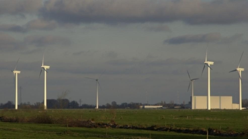 Am Stadtrand von?Weener weht genug Wind, um ein »Repowering« des bestehenden Windparks am?Dwarstief profitabel zu machen.?Davon würde auch die Stadt profitieren. © Foto: Archiv