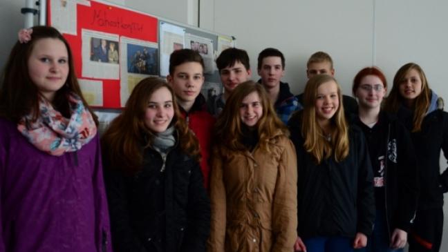 Gedruckter Sport bei Jugend hoch im?Kurs