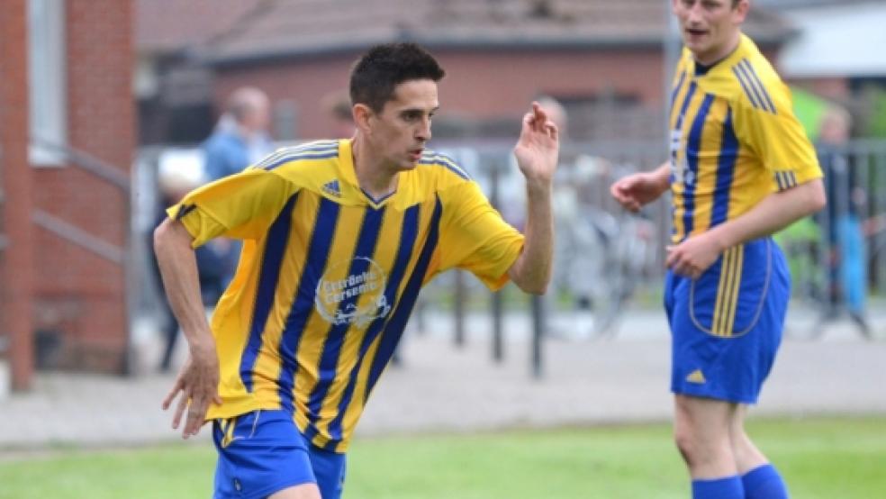 Gerard Bevers und der TuS?Weener unterlagen beim FC?Norden mit 1:2.  © Archivfoto: Mentrup