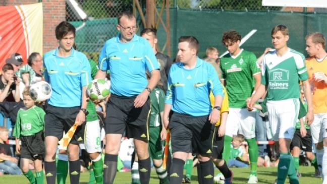 Ein Ekici-Trikot als Erinnerung