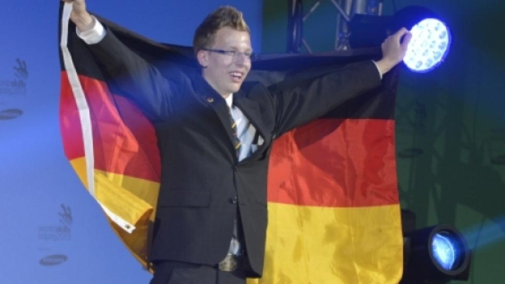 Der beste Fliesenleger der Welt: Björn Bohmfalk aus Großefehn. © Foto: World Skills Leipzig