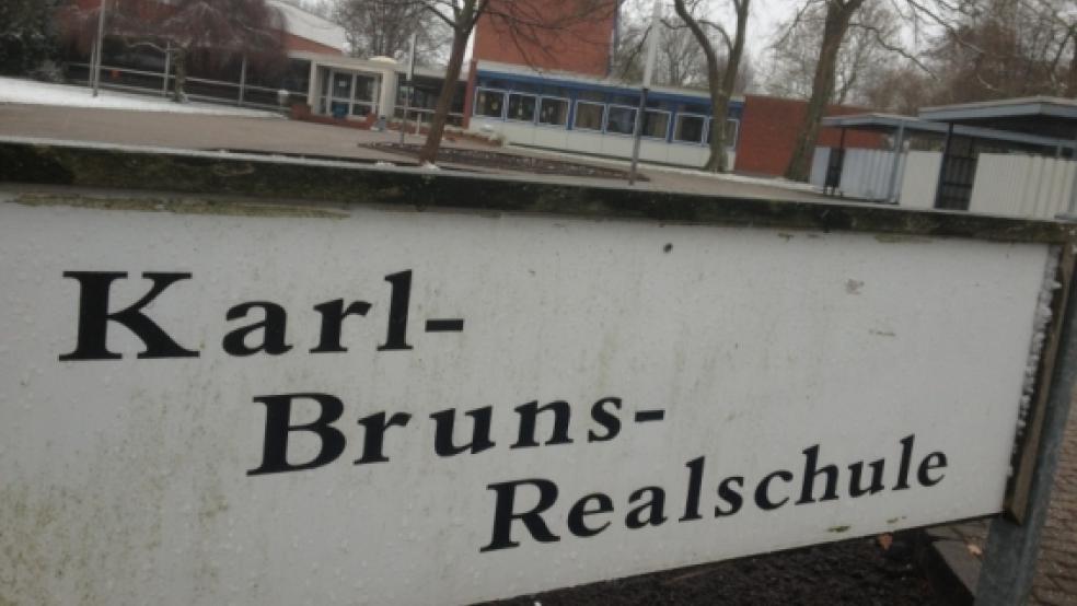 Bei einem Info-Abend in der Karl-Bruns-Realschule wird über das geplante gymnasiale Angebot in Weener informiert. © Hanken (Archiv)