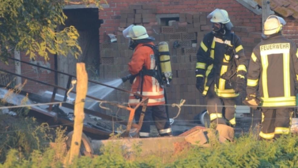 Einsatzkräfte löschten einen Brand in Dielerheide. © Hanken