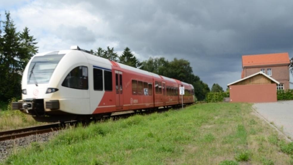 Es wird ernst für Bunde und Möhlenwarf: Für die angepeilten Bahn-Haltepunkte im Rheiderland müssen in Kürze die Anträge gestellt werden.  © Archiv: Hanken