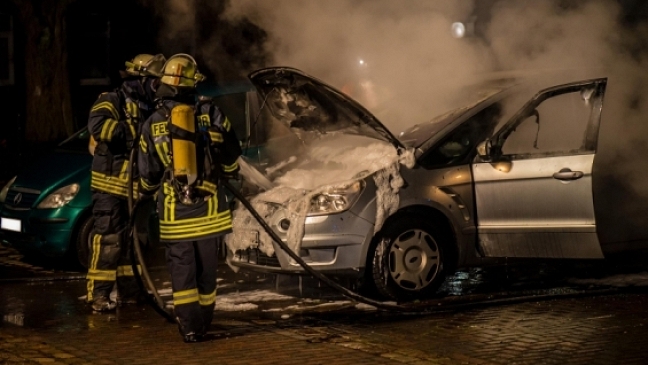 10.000 Euro Schaden bei Autobrand