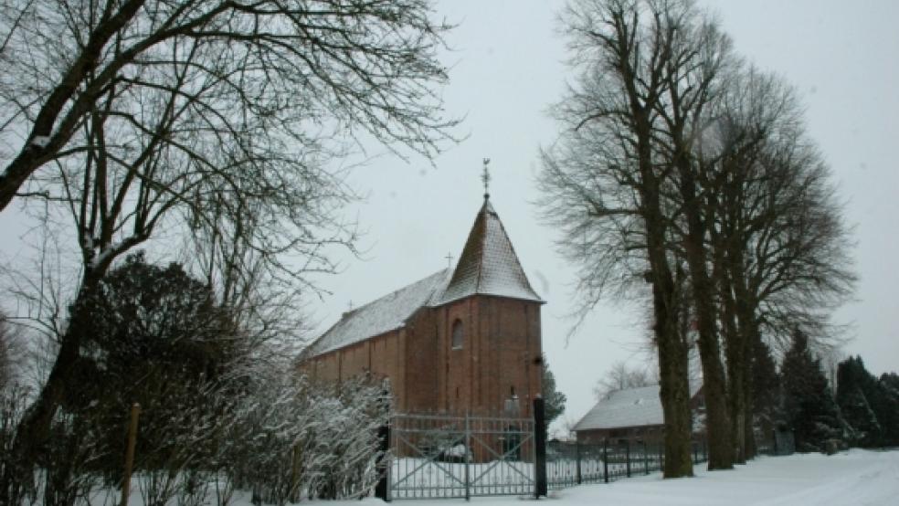 Pastorin Gretchen Ihmels-Albe ist zukünftig nur noch für die Kirchengemeinde Kirchborgum (Bild) zuständig, weil sie sich verstärkt der Frauenarbeit in der Evangelisch-reformierten Kirche widmen wird. © Foto: Szyska