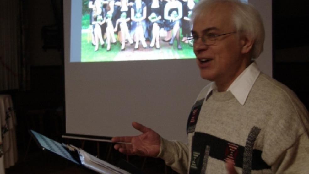 Der Stapelmoorer Pastor Manfred Gerke sprach in Leer über die Folgen der Globalisierung für den ländlichen Raum.  © Foto: Boelmann