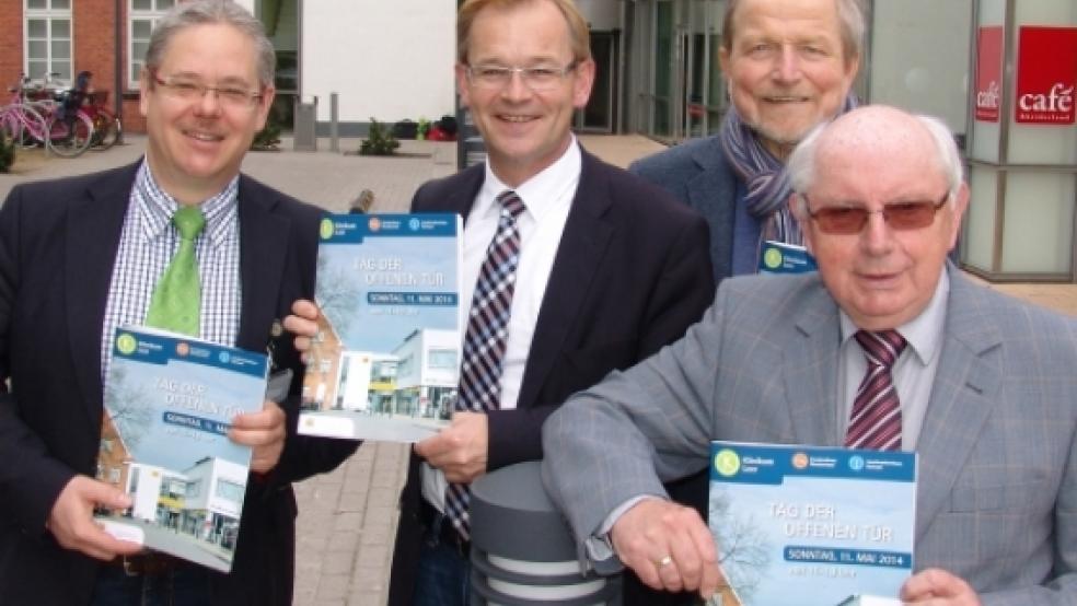 Stellten das Programm für den Tag der offenen Tür im Krankenhaus Rheiderland am 11.Mai vor (v. l.): Holger Glienke, Bernd Lindemann, Fritz Wessels und Jakobus Baumann. © Boelmann