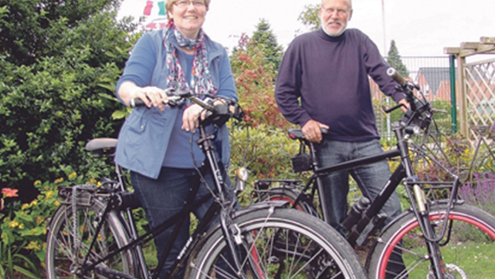 Monika und Harm Meinders vom Fahrrad-Club ADFC sind gegen eine Helmpflicht. © Foto: Boelmann