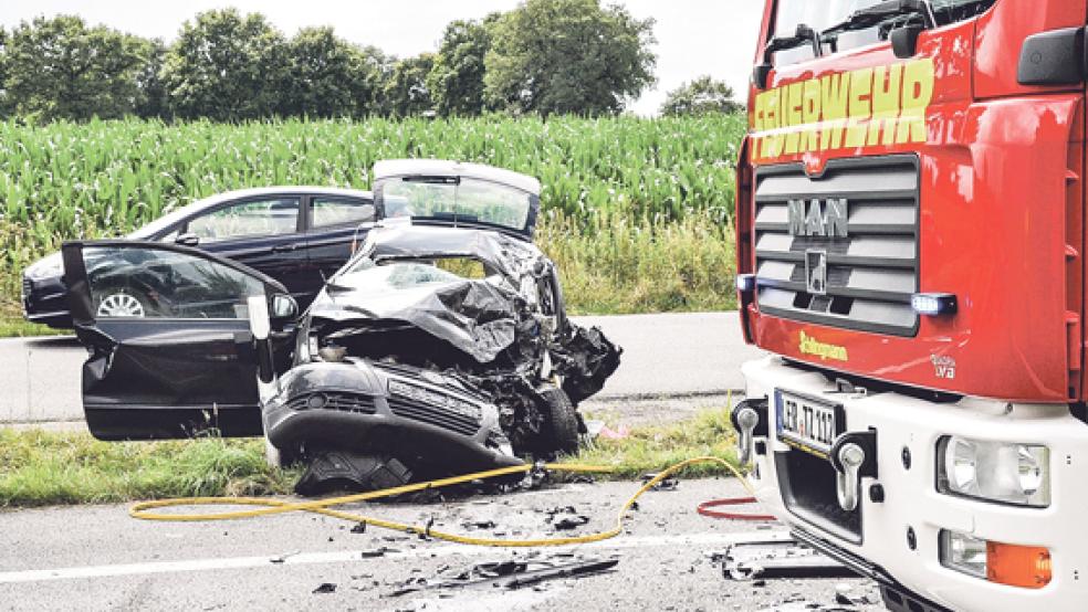 Tödliche Verletzungen erlitt gestern Nachmittag die 23-jährige Fahrerin dieses VW Fox bei einem Verkehrsunfall bei Hesel. © Foto: Wolters