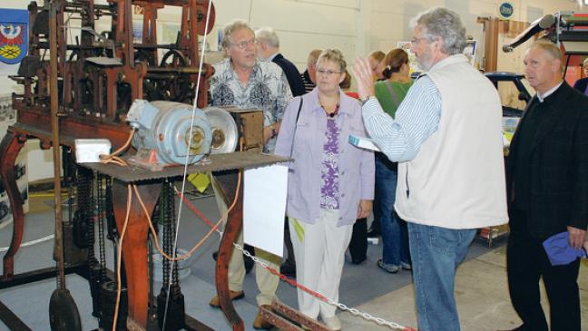 Hesse-Turm: Uhrwerk kommt