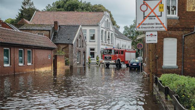 Weener versinkt in Regenflut