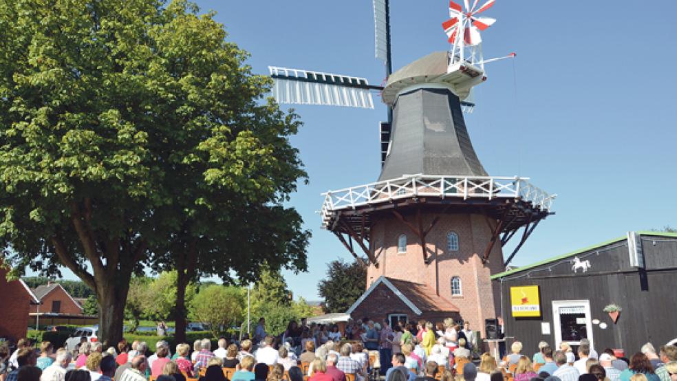 Auf viele Besucher und gutes Wetter hofft man nicht nur in Stapelmoor zum Mühlenfest, sondern auch bei den Teilnehmern des »Tag des offenen Denkmals« © Foto: RZ-Archiv