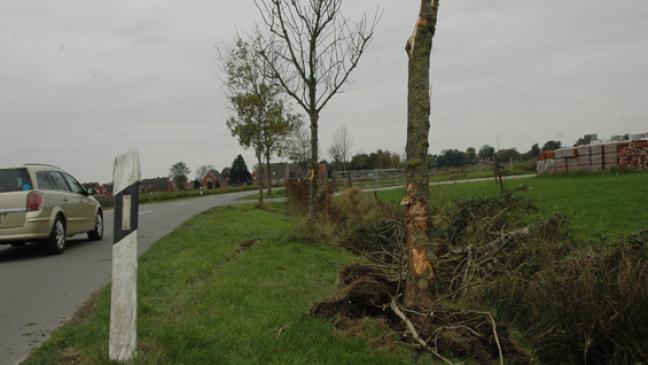 Unfall in Ditzum: Frau in Lebensgefahr