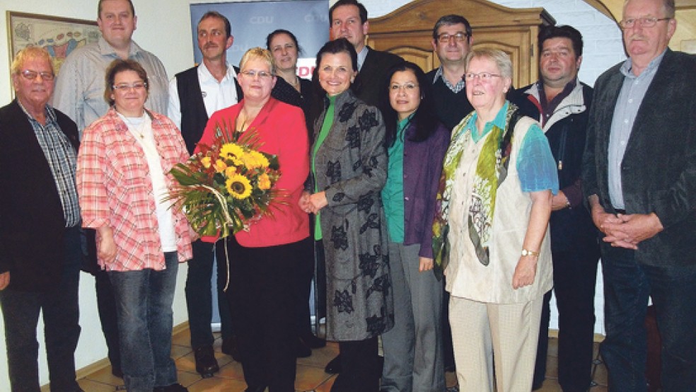 Der aktuelle Vorstand des CDU-Stadtverbandes mit der Bundestagsabgeordneten Gitta Connemann (Mitte). © Foto: privat