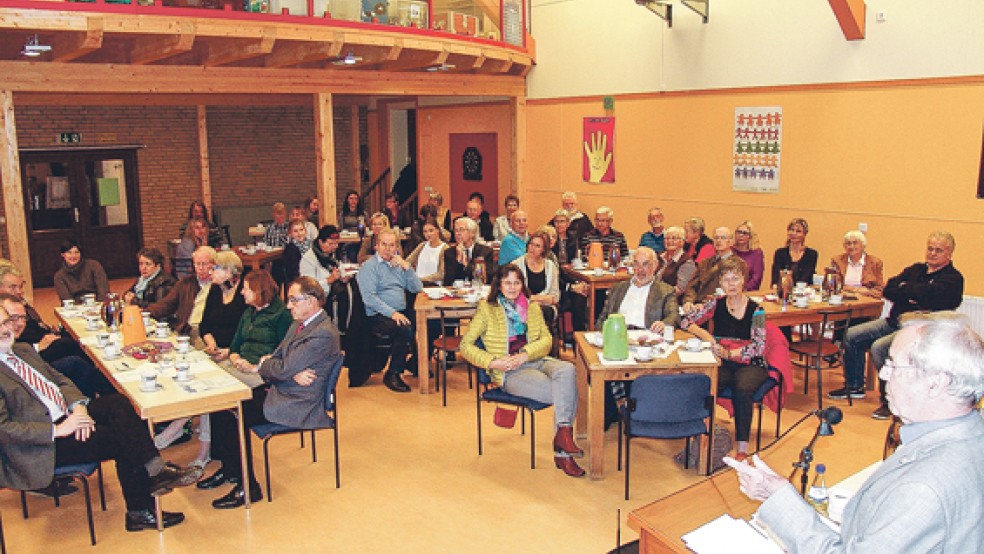 Gut besucht war die Jahreshauptversammlung des Kinderschutzbundes am Dienstagabend in Leer. Der zwölfköpfige Vorstand wurde komplett wiedergewählt.  © Fotos: Boelmann