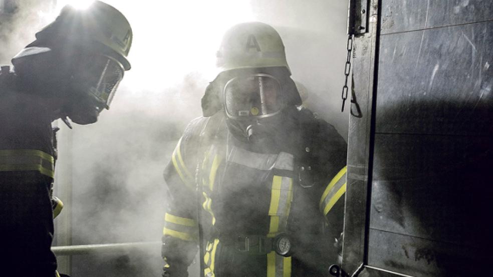 Die Großübung im Simulations-Container in Leer förderte Ernüchterndes zutage. © Foto: Klemmer