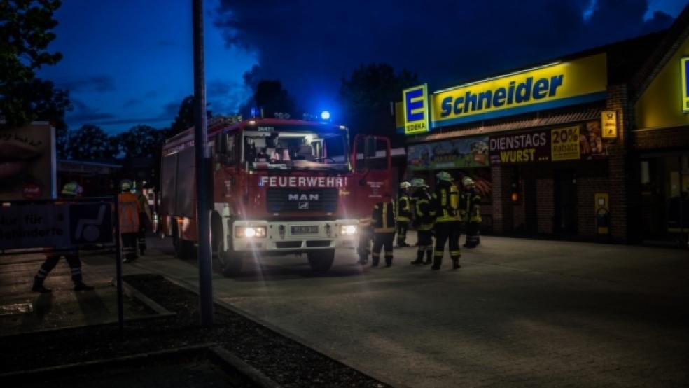 Immer wieder lösen Brandmeldeanlagen aus, obwohl es gar nicht brennt. Das war auch Mitte August bei einem Supermarkt an der Neuen Feldstraße in Weener der Fall. Zukünftig sollen Firmen für jeden Einsatz zahlen müssen. © Archivfoto: Klemmer