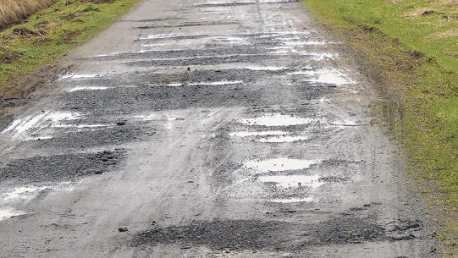 »Blanker Weg« eine Schlaglochpiste