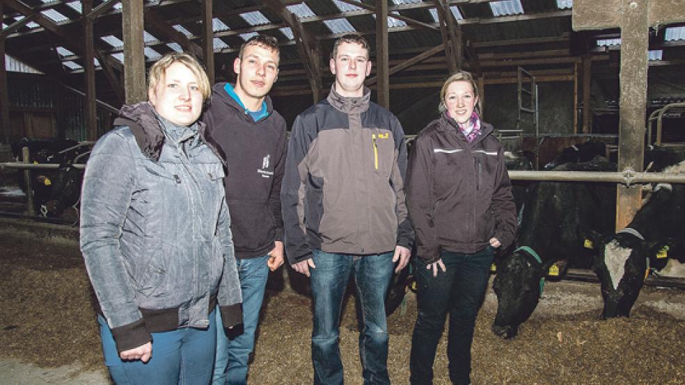 Mehr Mitspracherecht beim »Masterplan Ems« fordert die Landjugend Rheiderland um Bettina Meinders (Vorstand), Menno Dammeyer (1. Vorsitzender), Daniel Gruis und Andrea Addens (beide Mitglieder, von links). © Foto: de Winter