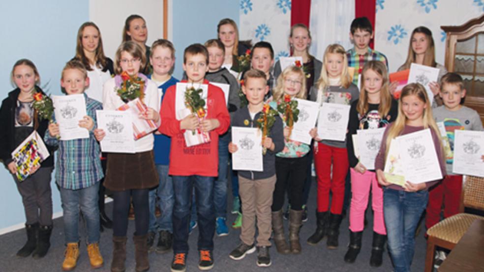 Den Gewinnern des Wettbewerbs wurden eine Urkunde und ein kleines Geschenk überreicht. © Fotos: Loger