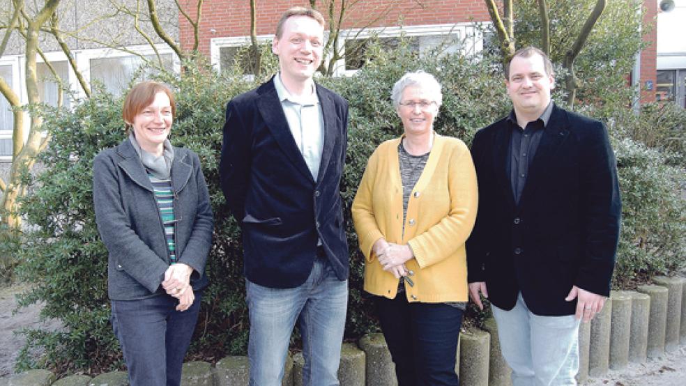 Die »Spitze« der Oberschule Weener: Agnes Meiß, Andreas Eden, Anke Buntjer und Kevin Lühring (von links). © Foto: Hoegen