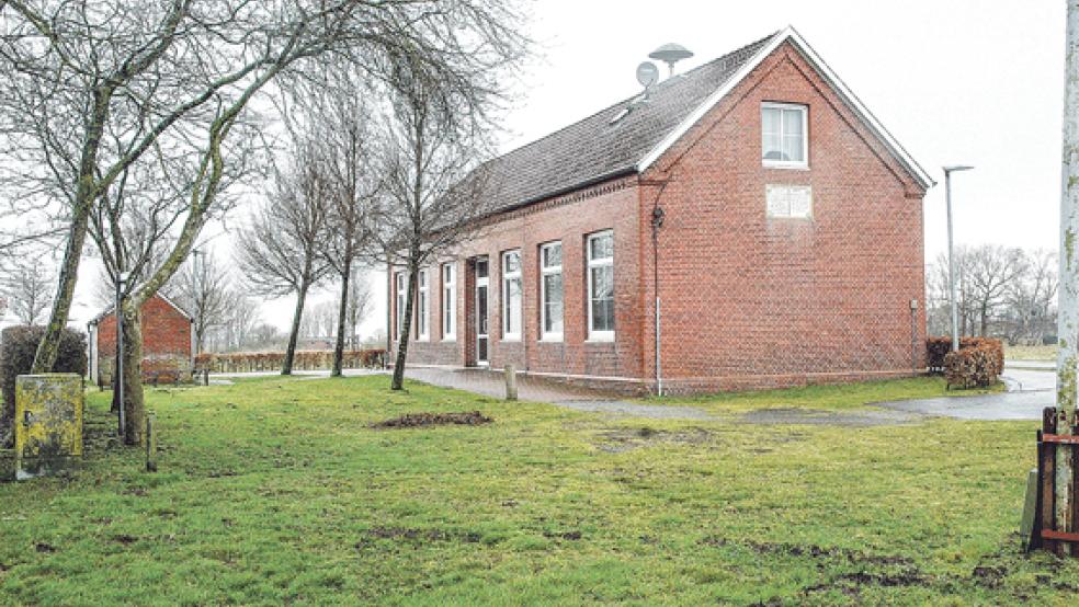 An der Alten Schule in Boen soll der Badesee entstehen. © Foto: Szyska