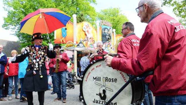 Sonne »satt« beim Pfingstmarkt