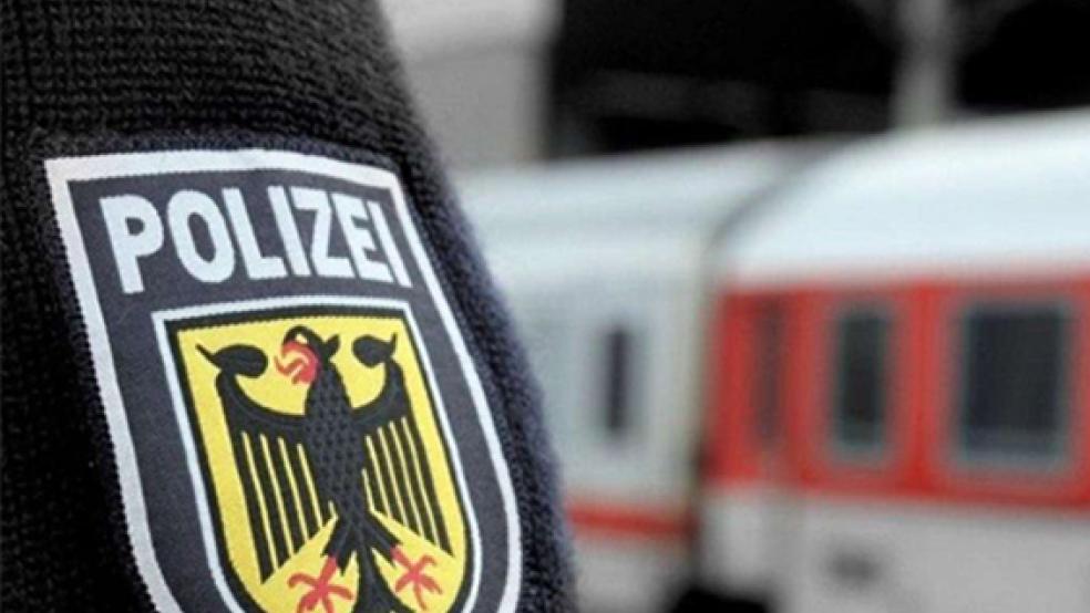 Eine 51-Jährige hat im RegionalExpress zwei Zugbegleiter attackiert. © Foto:Bundespolizei
