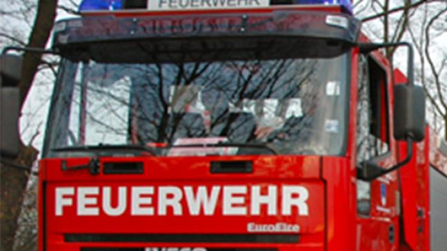 Schuppen steht in Flammen