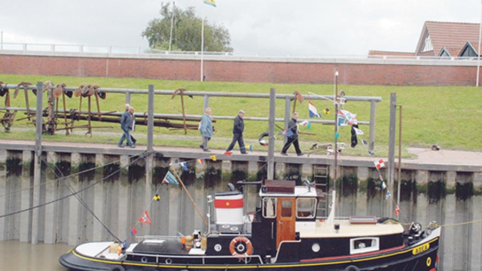 Ungefähr 20 kleine und große Traditionsschiffe hatten sich für das Treffen in Ditzum angemeldet. Die »Ditzumer Haven- un Kuttergemeenskupp« hatte es am Wochenende zum fünften Mal organisiert.  © 