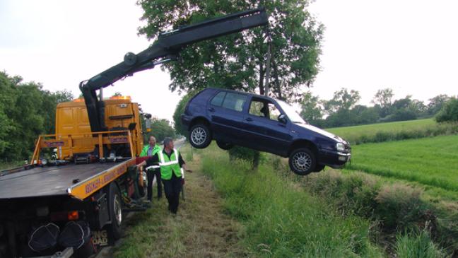 B 436: Frau bei Unfall schwer verletzt