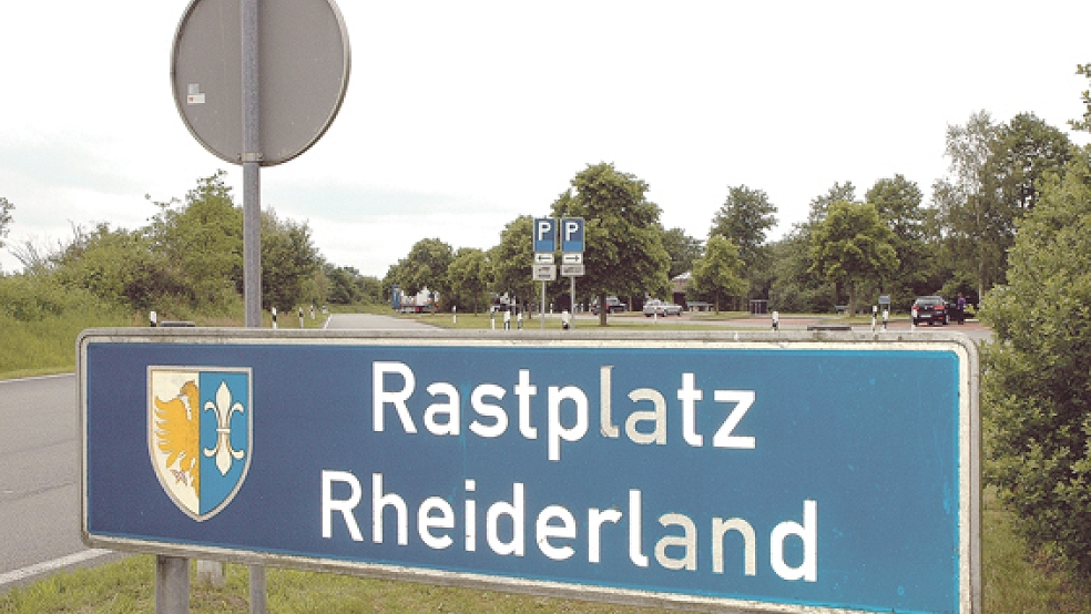 Die Toilette auf dem Rastplatz Rheiderland an der Autobahn A 31 bei Holtgaste ist seit Monaten gesperrt. © Foto: Szyska