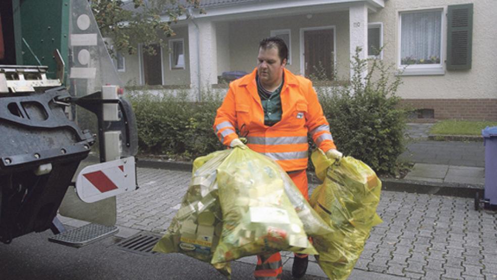 Die gelben Säcke für Verpackungsmüll sind an mehreren Ausgabestellen im Kreis Leer zur Mangelware geworden. © Foto: Bohmann-Gruppe