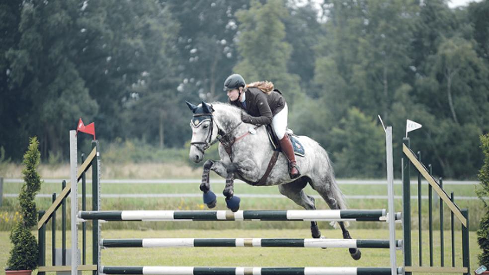 Imke Lübbers gewann im vergangenen Jahr die Goldmedaille im Mannschaftsspringen. © Foto: Klemmer