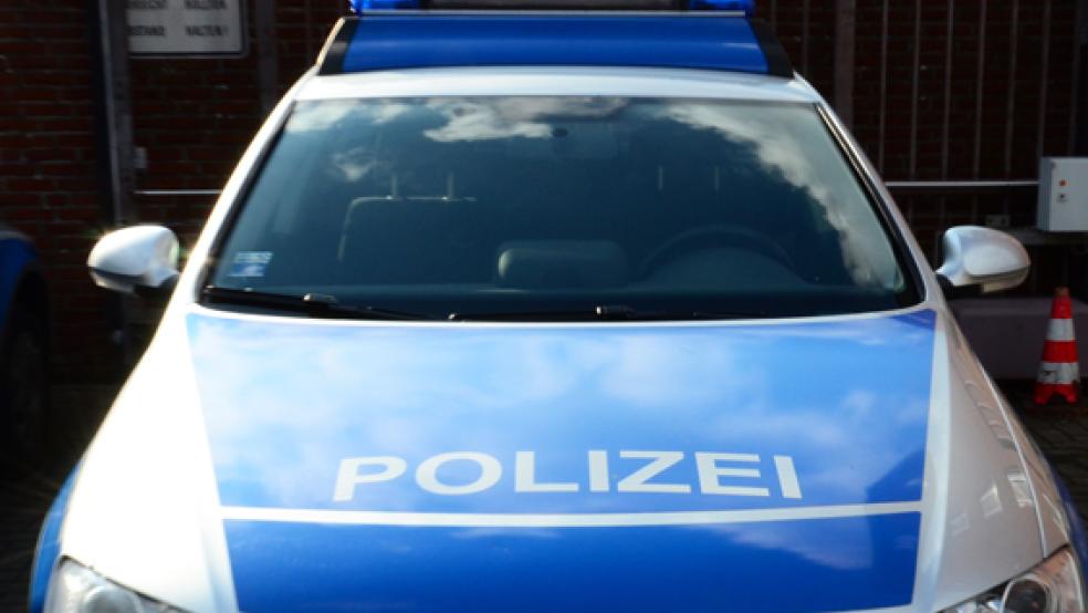 Sein Wagen war stark beschädigt, er hatte fast zwei Promille Alkohol im Blut und wusste irgendwie nicht weiter. Der 21-Jährige stellte sein Auto einfach an der Autobahn 31 ab und rief von dort aus die Polizei. © Foto: Archiv